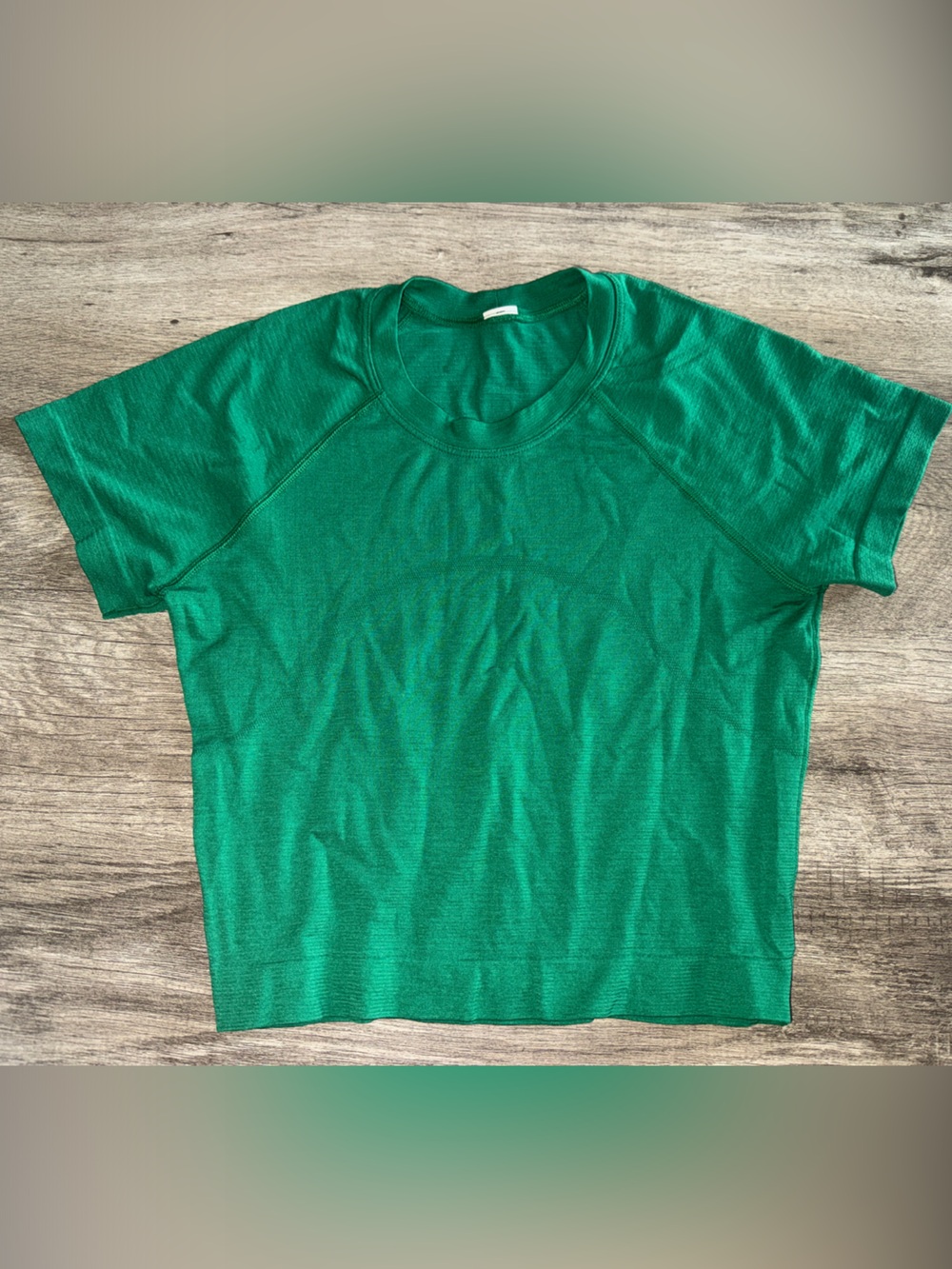 Lululemon Green Athletic Cropped Crewneck Tee